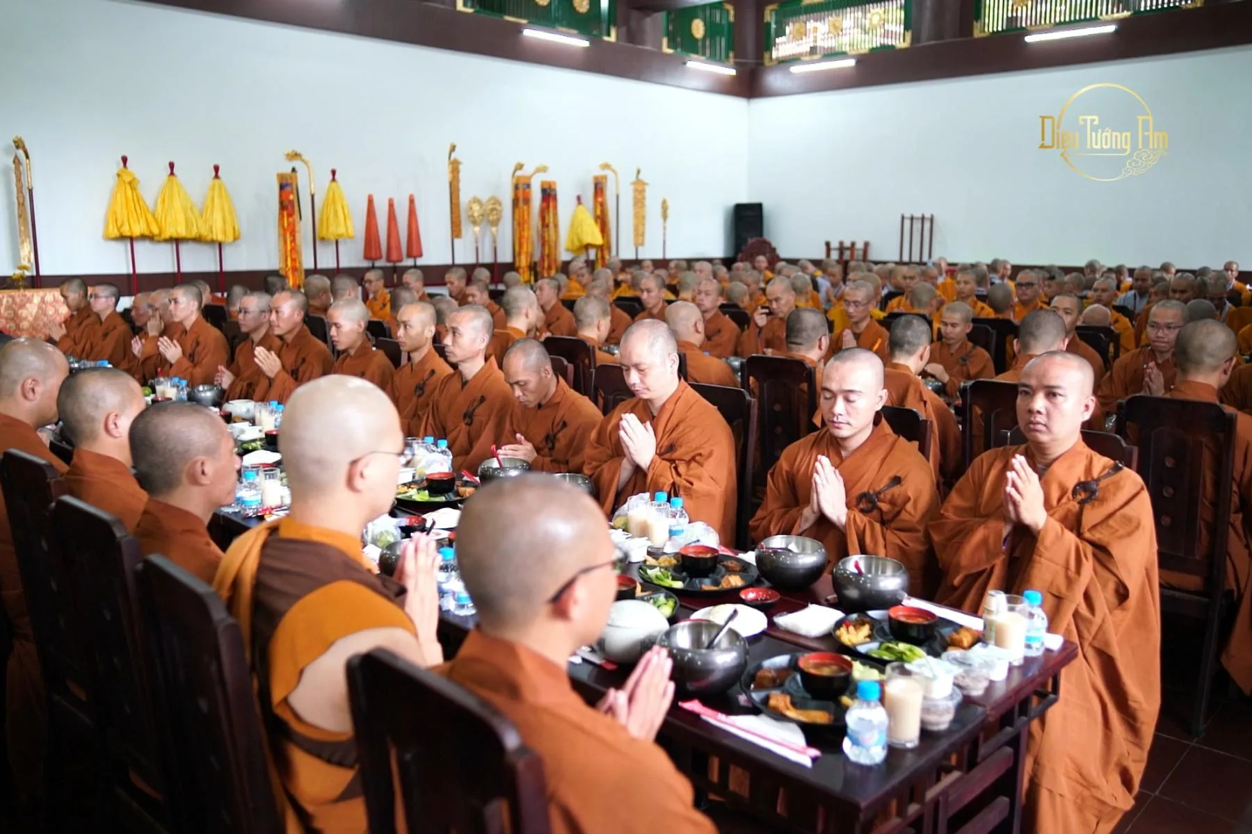 le-cung-duong- trai-tang-dai- gioi-dan-cam-l o-giac-dao02.j pg