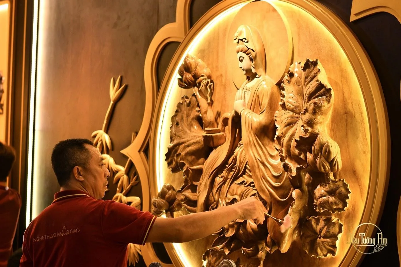 AN TRÚ TRONG HỶ LẠC KHI CHIÊM NGƯỠNG NHỮNG BỨC TRANH PHẬT GIÁO