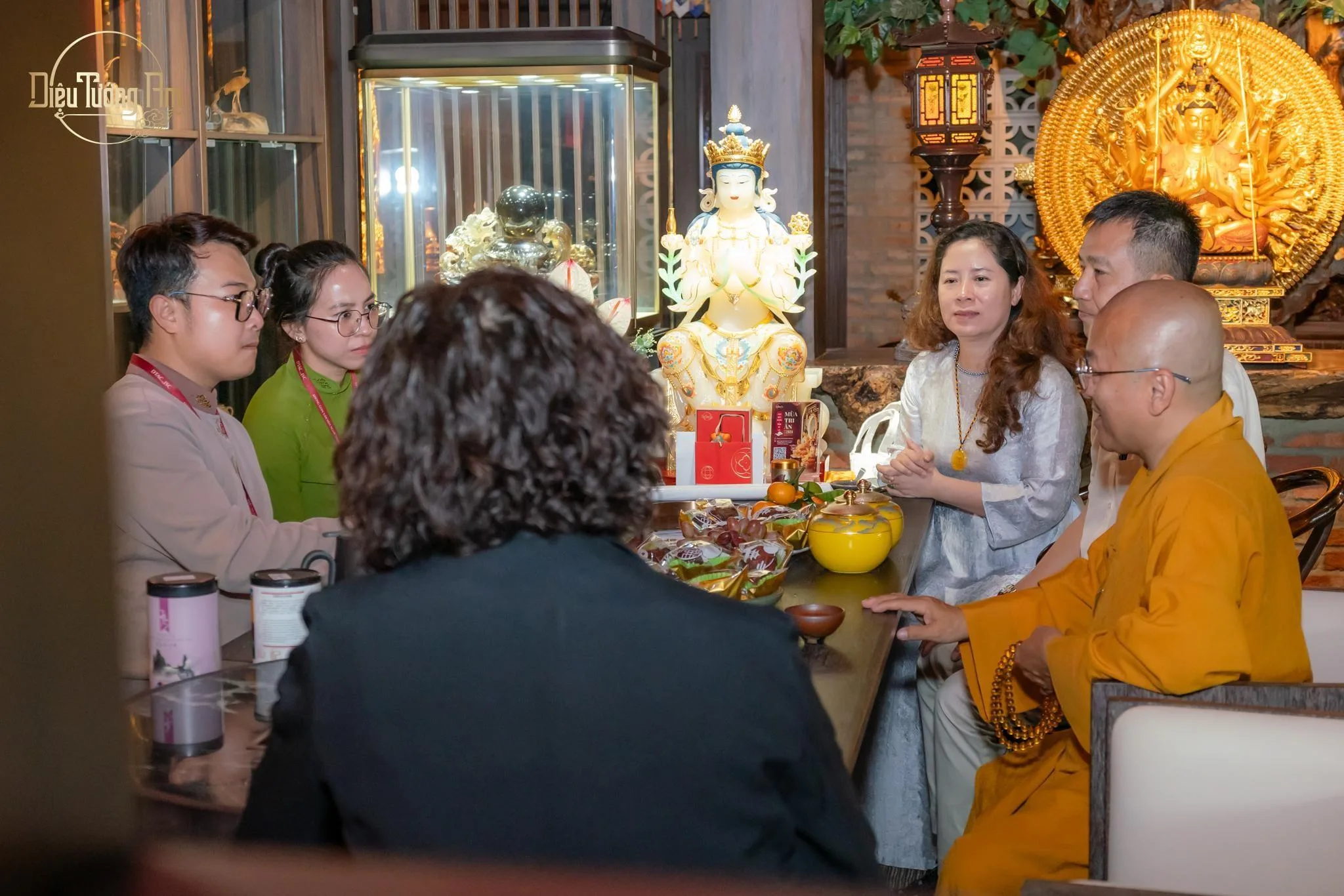TALKSHOW “PHẬT TỬ CÓ NÊN THỜ PHẬT TẠI GIA?” - TT.TS. THÍCH NHẬT TỪ