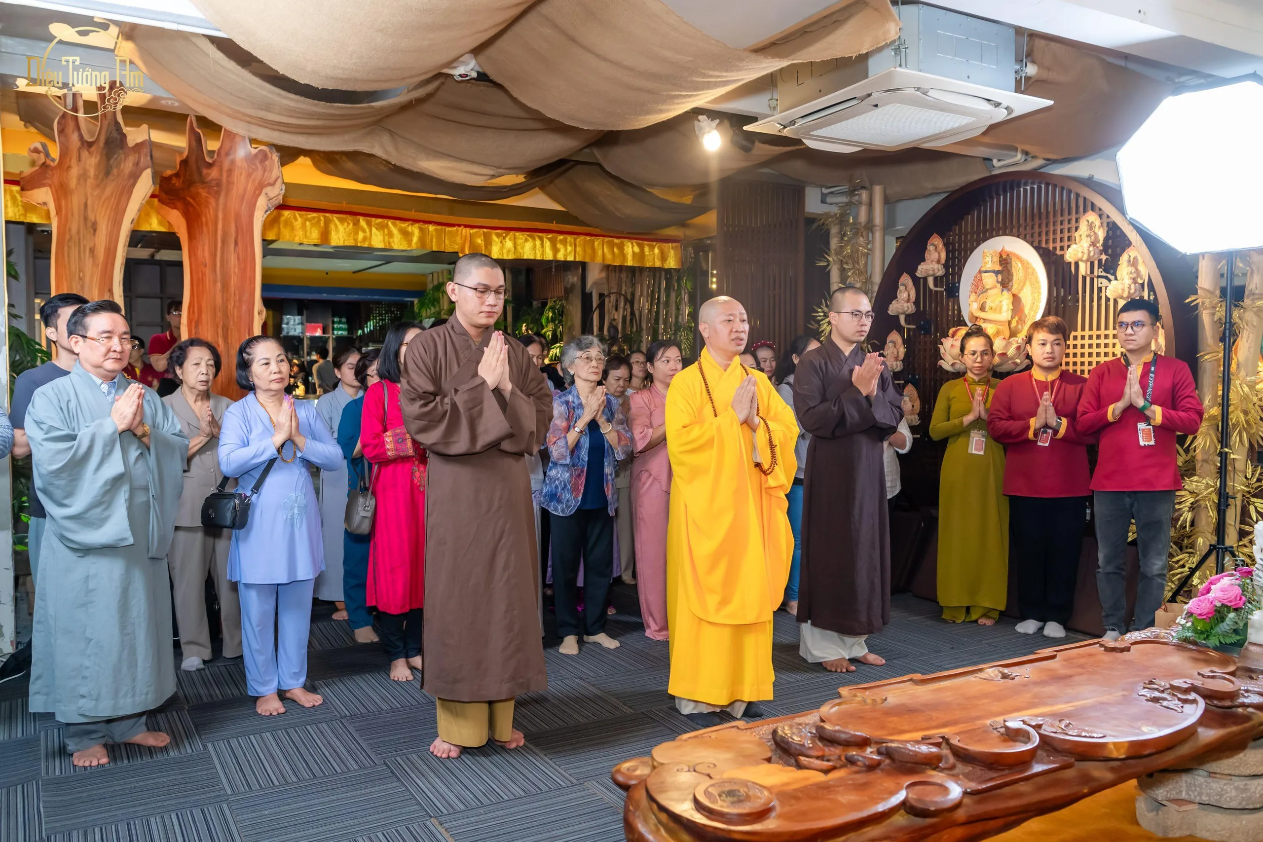 TALK - LISTENING TO VENERABLE THÍCH THIỆN THUẬN SHARE HOW TO RECOGNIZE TRUE HAPPINESS THROUGH THE BUDDHA'S TEACHINGS