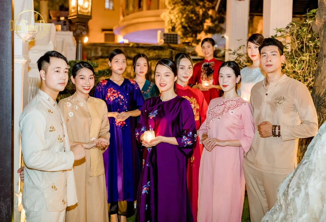 Bộ sưu tập Khải Tâm Diệu Y được ra mắt tại không gian Diệu Tướng Am Hà Nội
