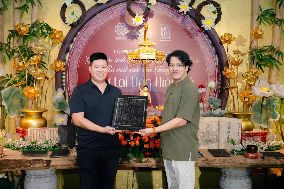 TIẾP NỐI DÒNG CHẢY VĂN HÓA VIỆT: DIỆU TƯỚNG AM RA MẮT MỘC BẢN “NHƯ LAI ỨNG HIỆN ĐỒ” MỪNG ĐẠI LỄ VESAK 2025