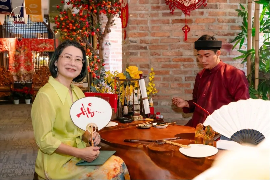 TƯNG BỪNG KHAI MẠC CHUỖI SỰ KIỆN HÀNH TRÌNH KIẾN TẠO AN LẠC - TIẾP NỐI DÒNG CHẢY LỊCH SỬ CỔ PHỤC VIỆT NAM