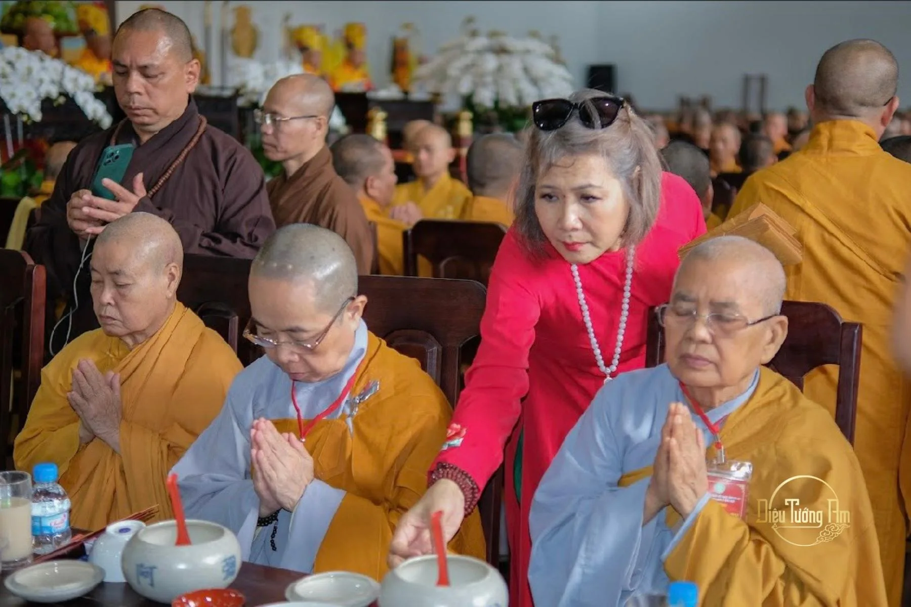 le-cung-duong- trai-tang-dai- gioi-dan-cam-l o-giac-dao05.j pg