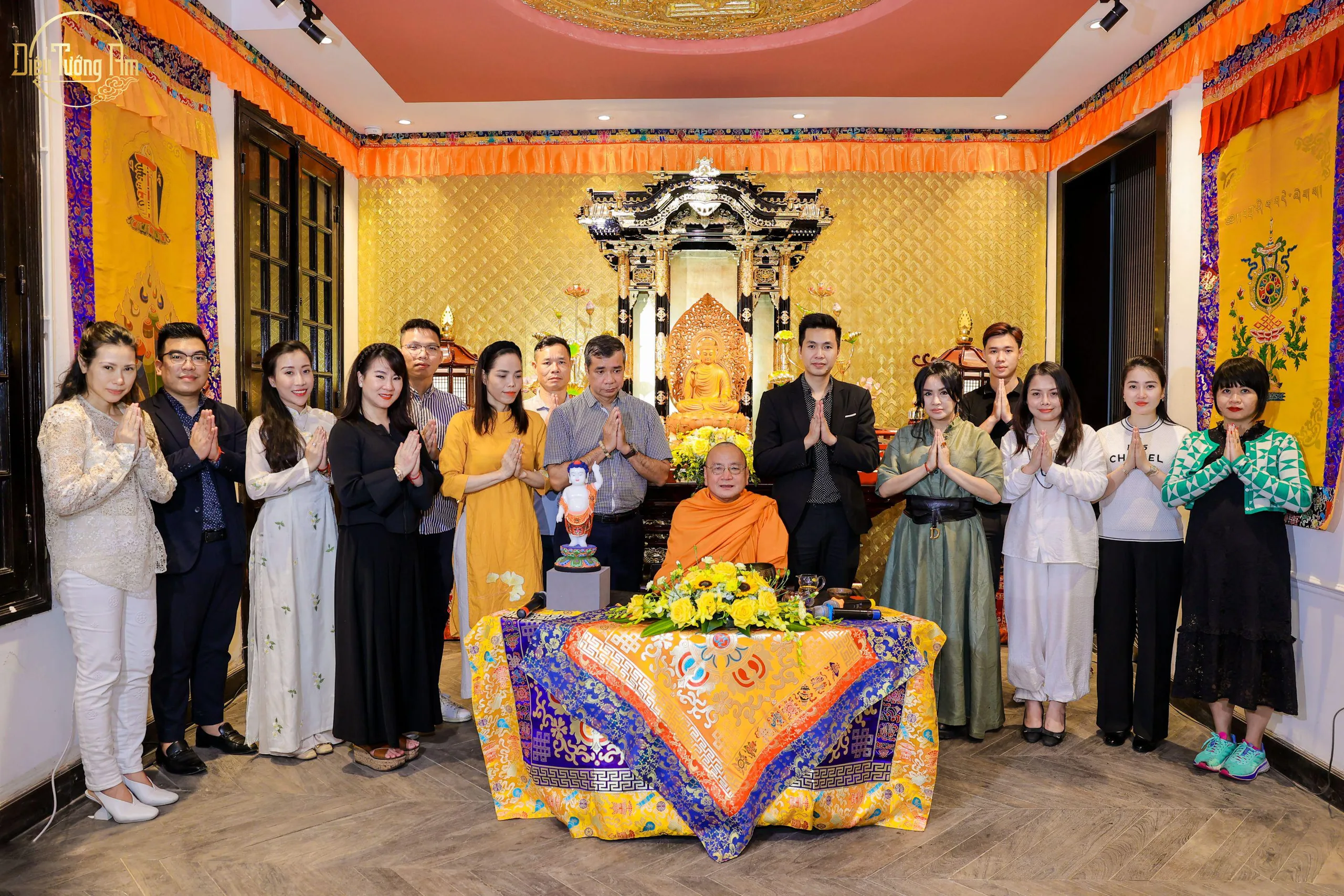 HT. Thích Bửu Chánh chia sẻ về "Thiền trong đời sống" đến chúng Phật tử trong không gian Diệu Tướng Am Hà Nội