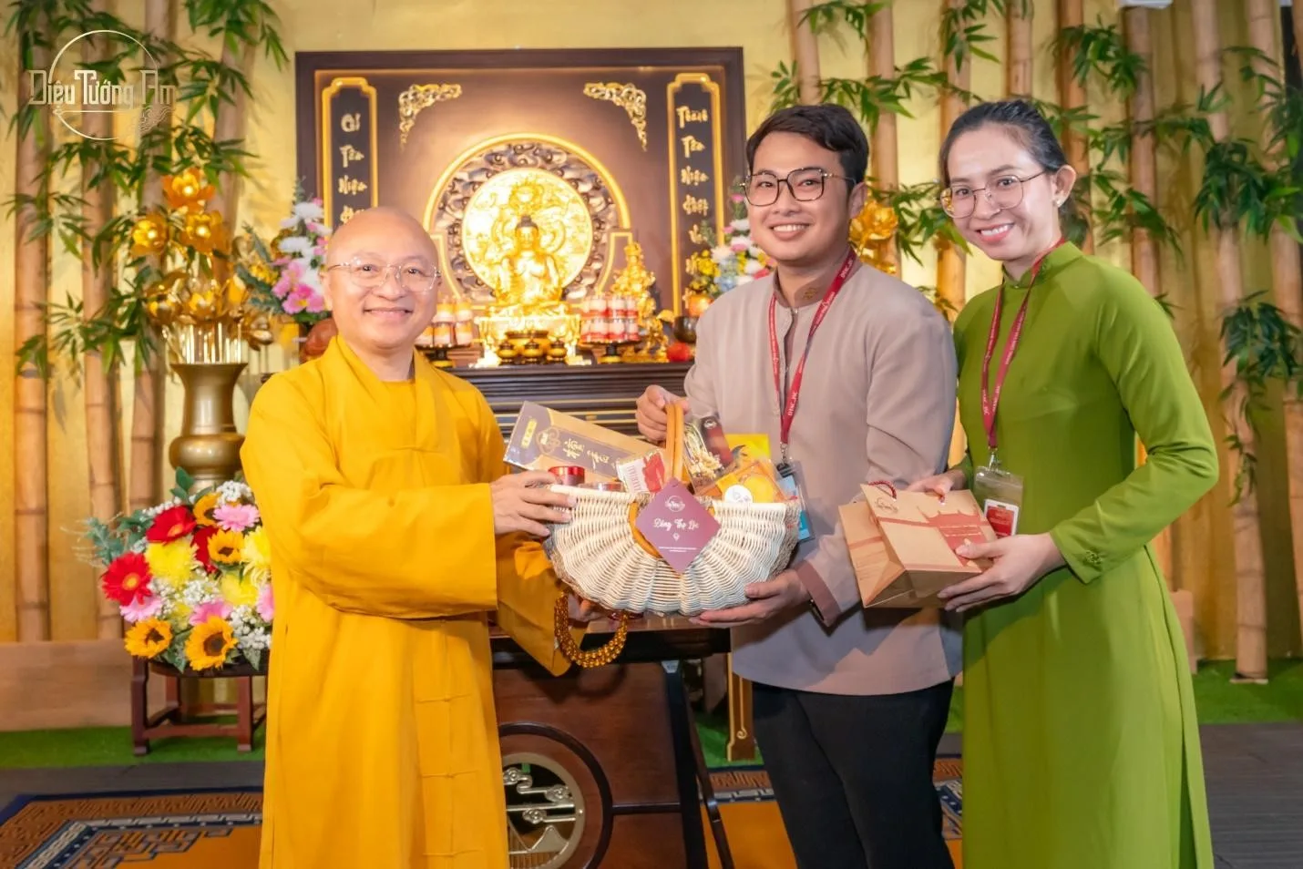 TALKSHOW “PHẬT TỬ CÓ NÊN THỜ PHẬT TẠI GIA?” - TT.TS. THÍCH NHẬT TỪ