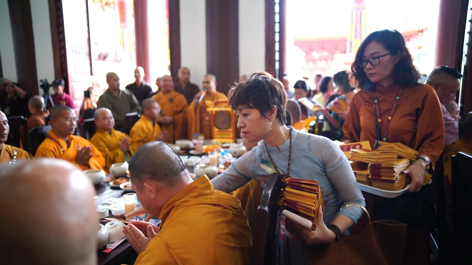 le-cung-duong- trai-tang-dai- gioi-dan-cam-l o-giac-dao06.j pg