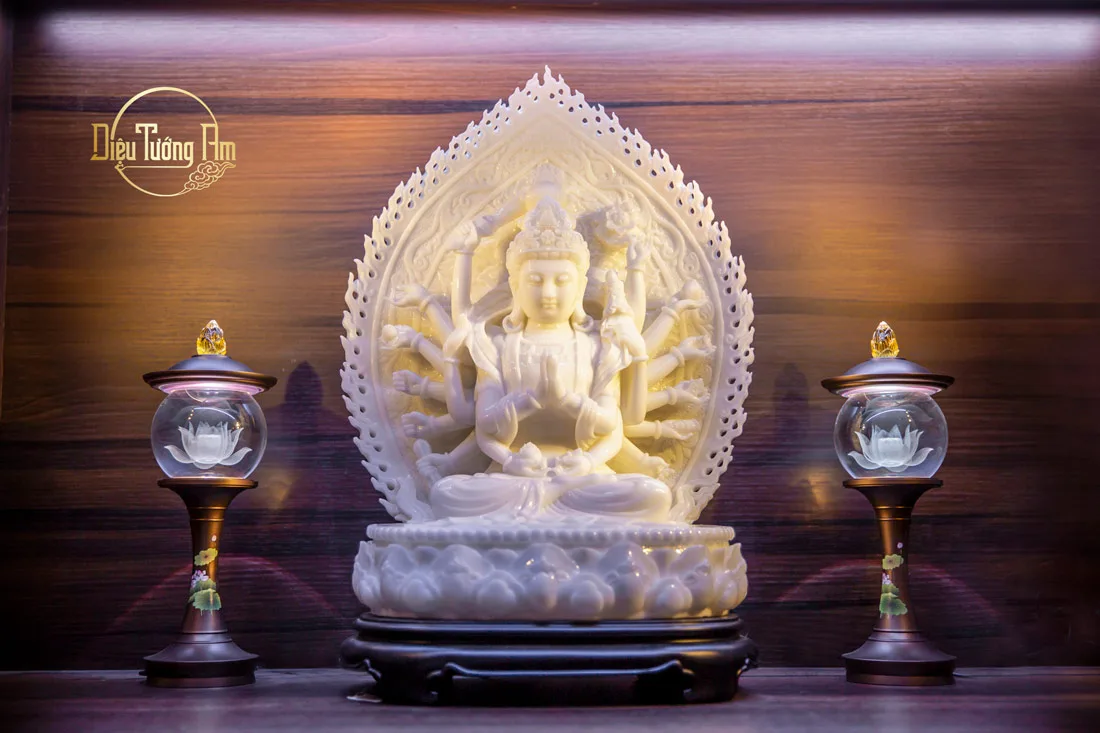 Diệu Tướng Bổn Sư Mật Tông - Hán Bạch Ngọc.