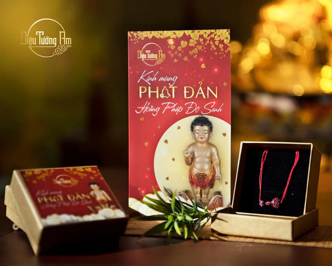 Vòng tay may mắn gửi trao thành ý
