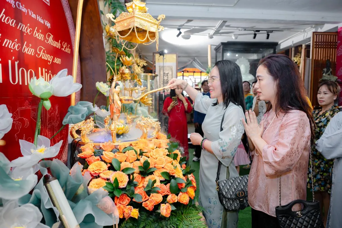 TIẾP NỐI DÒNG CHẢY VĂN HÓA VIỆT: DIỆU TƯỚNG AM RA MẮT MỘC BẢN “NHƯ LAI ỨNG HIỆN ĐỒ” MỪNG ĐẠI LỄ VESAK 2025