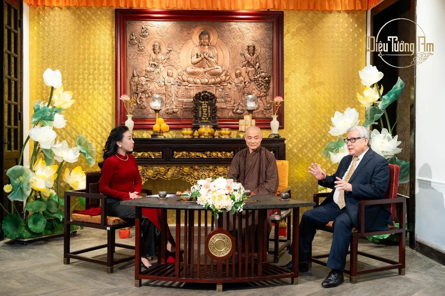TALKSHOW “TINH THẦN TRI ÂN QUA VIỆC THỜ CÚNG ÔNG BÀ TỔ TIÊN” – TT. THÍCH TIẾN ĐẠT VÀ GS.TSKH VŨ MINH GIANG
