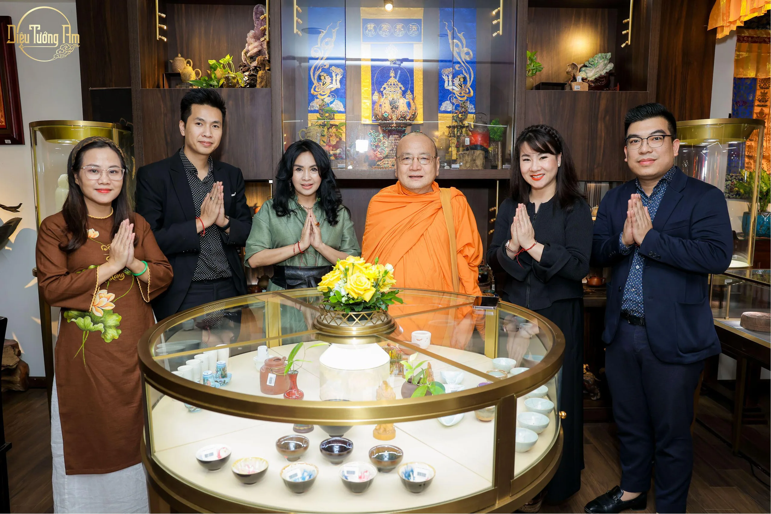Diệu Tướng Am hoan hỷ đón tiếp ca sĩ Thanh Lam ghé thăm  và cùng trò chuyện thân mật trong không gian phước báu nhiệm màu