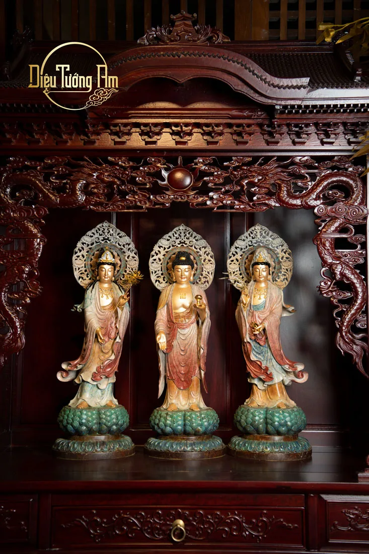 Diệu Tướng Tây Phương Tam Thánh chất liệu Hán Bạch Ngọc vẽ gấm.