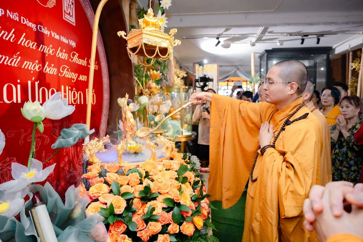 TIẾP NỐI DÒNG CHẢY VĂN HÓA VIỆT: DIỆU TƯỚNG AM RA MẮT MỘC BẢN “NHƯ LAI ỨNG HIỆN ĐỒ” MỪNG ĐẠI LỄ VESAK 2025
