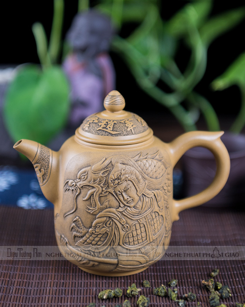ẤM TRÀ NGŨ HỔ TƯỚNG - TRIỆU VÂN
