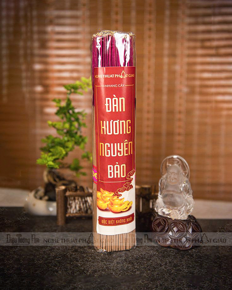 NHANG ĐÀN HƯƠNG NGUYÊN BẢO KHÔNG KHÓI 33 CM